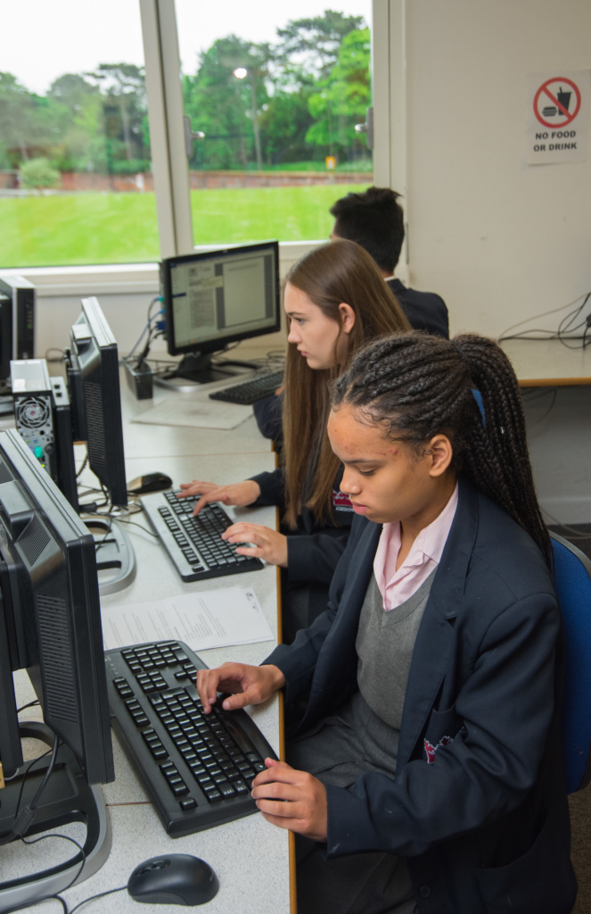 Leigh Stationers' Academy